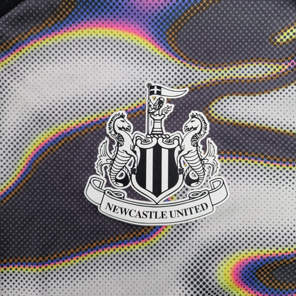 Newcastle United 2024/2025 'Love Unites' Pride 24 Shirt (M)