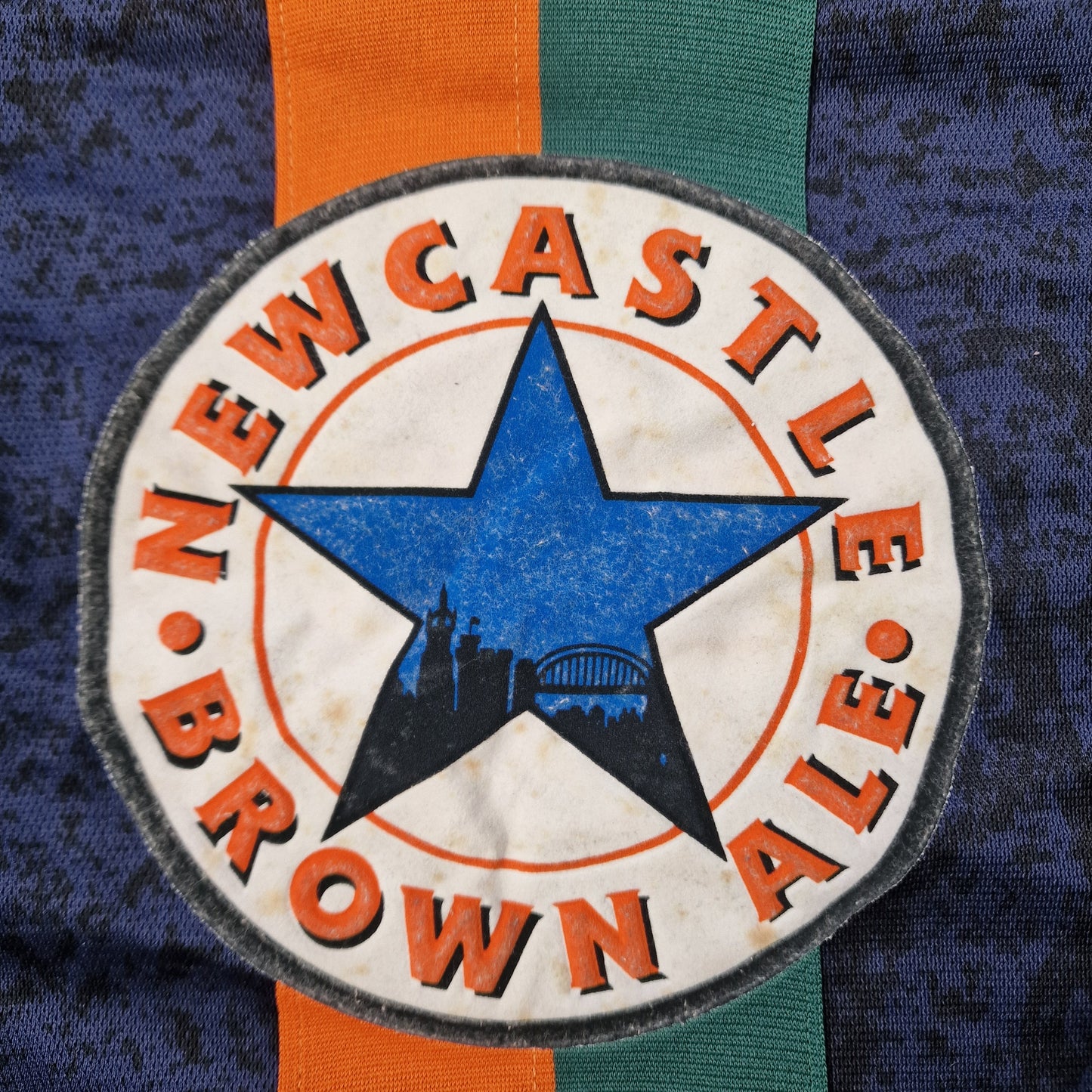 Newcastle United 1997/1998 Away Football Shirt (M)