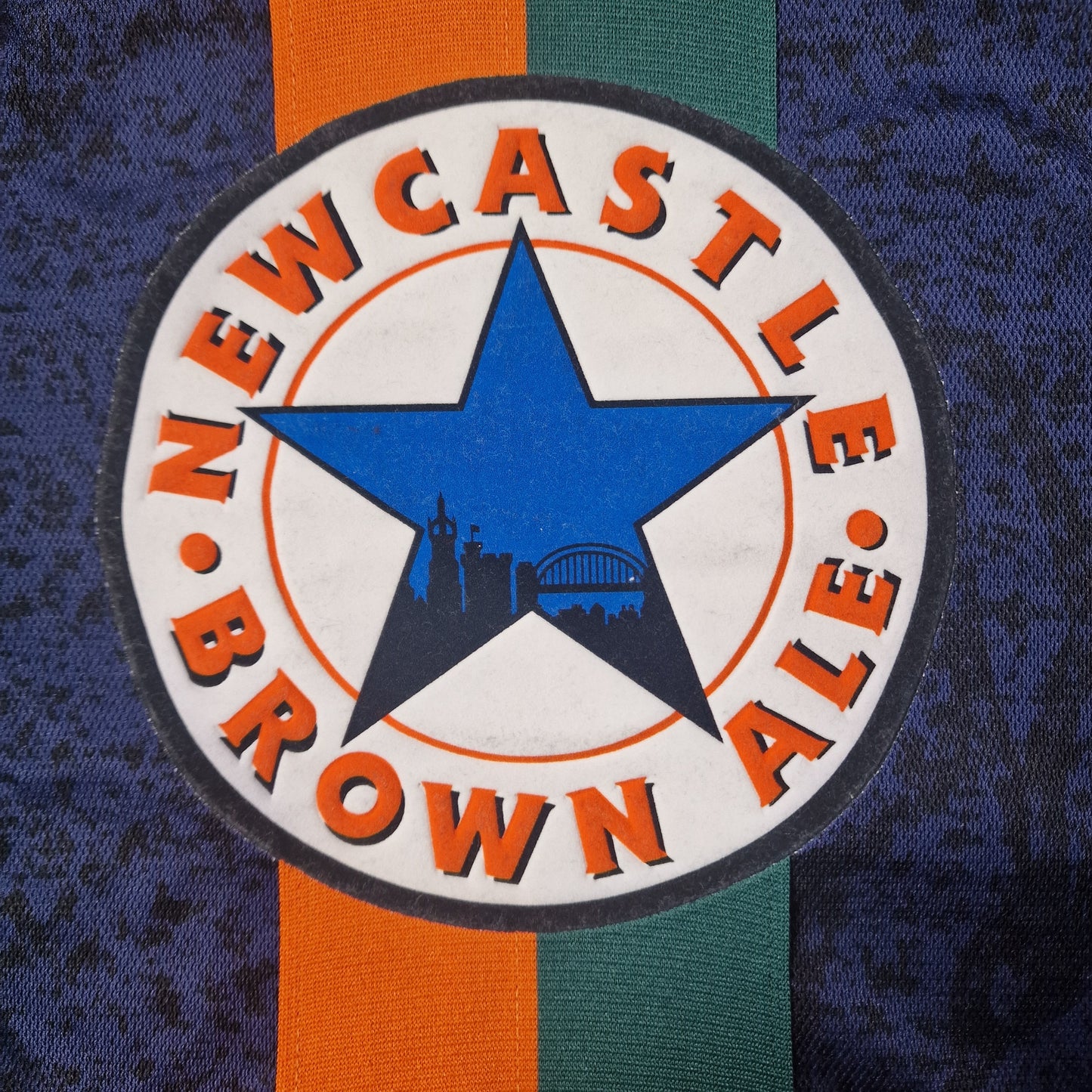 Newcastle United 1997/1998 Away Football Shirt (L)