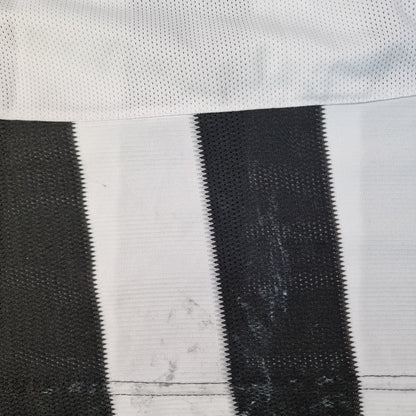 Newcastle United 2010/2011 Home Football Shirt (M)