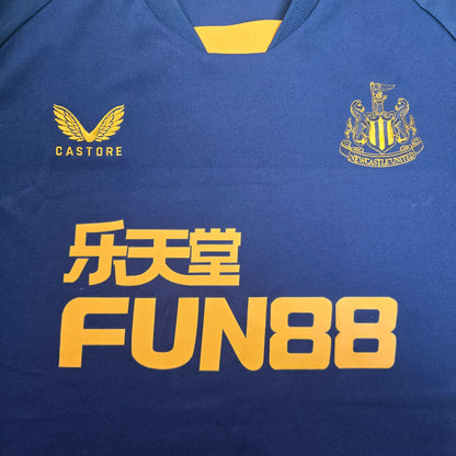 Newcastle United 2022/2023 Away Football Shirt 'Wilson 9' (XL)