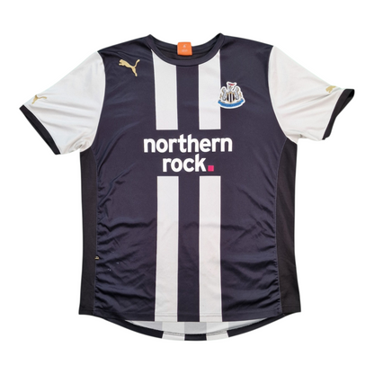 Newcastle United 2011/2012 Home Football Shirt (L)