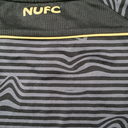 Newcastle United 2021/2022 Away Football Shirt (L)