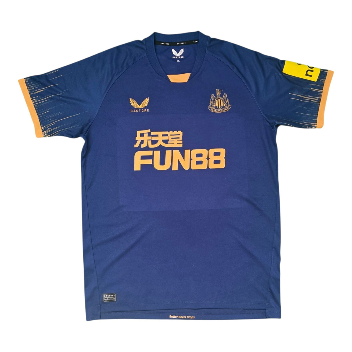 Newcastle United 2022/2023 Away Football Shirt 'Wilson 9' (XL)