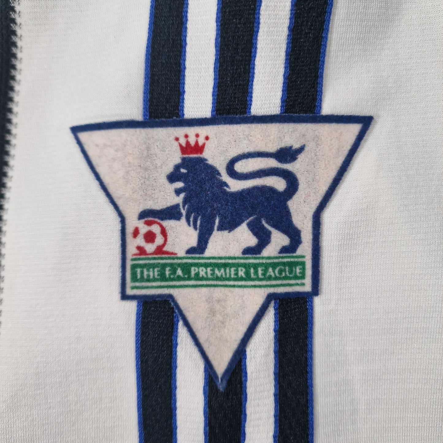 Newcastle United 1995/1997 Home Football Shirt (M)