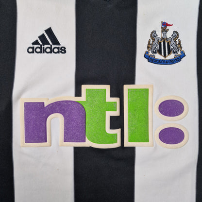 Newcastle United 2001/2003 Home Football Shirt (L)