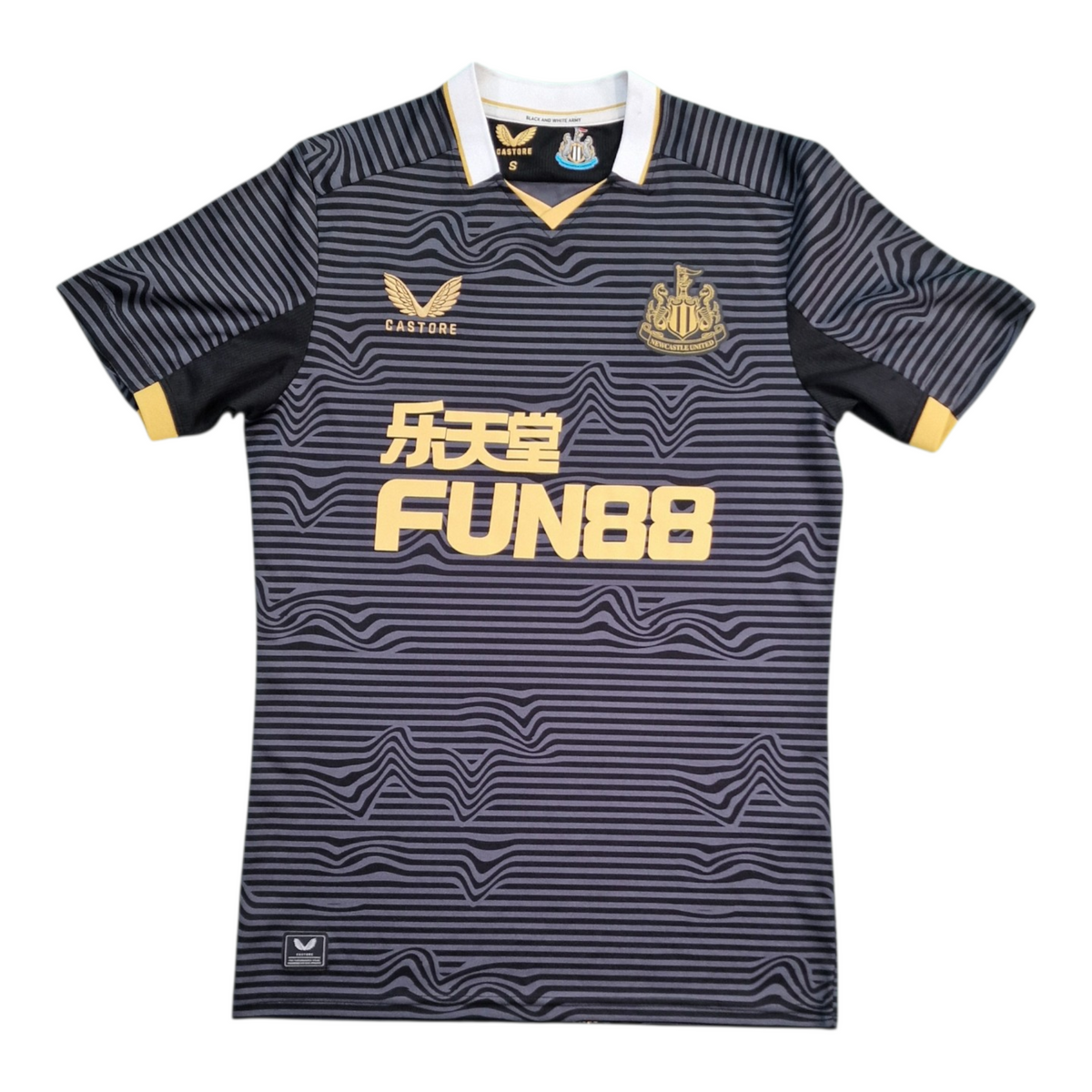 Newcastle United 2021/2022 Away Football Shirt (S)