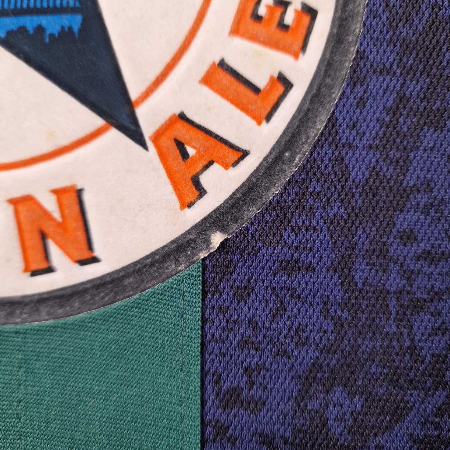 Newcastle United 1997/1998 Away Football Shirt (S)