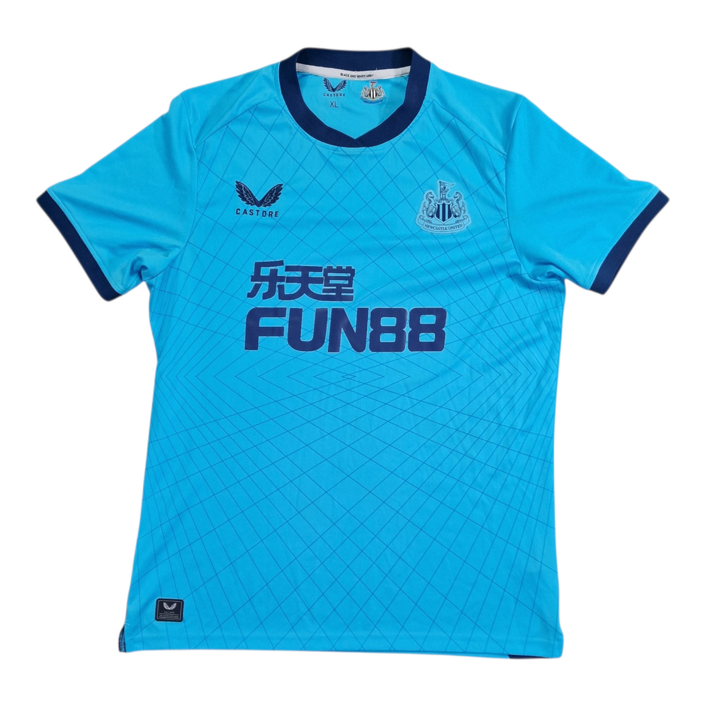 Newcastle United 2021/2022 Third Football Shirt (XL)