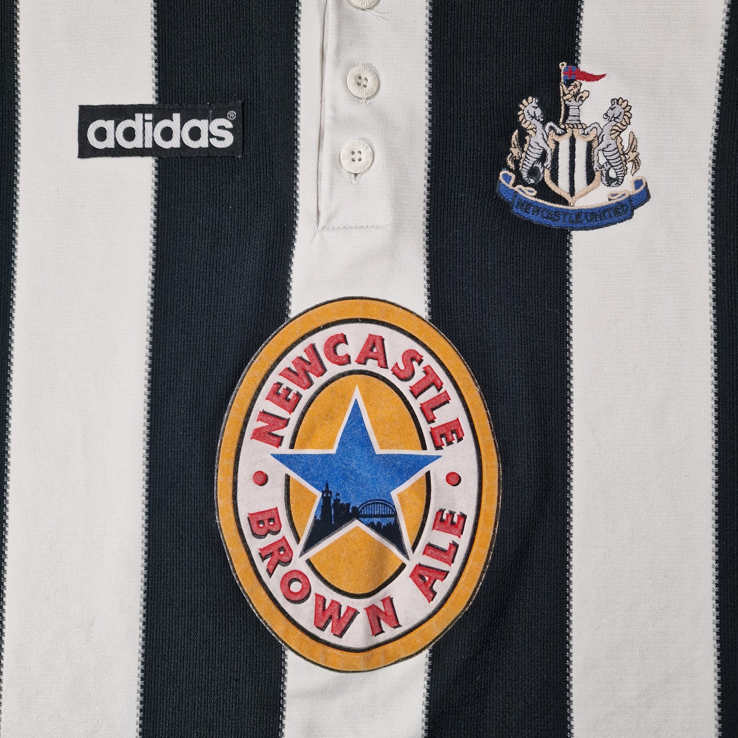 Newcastle United 1995/1997 Home Football Shirt (M)