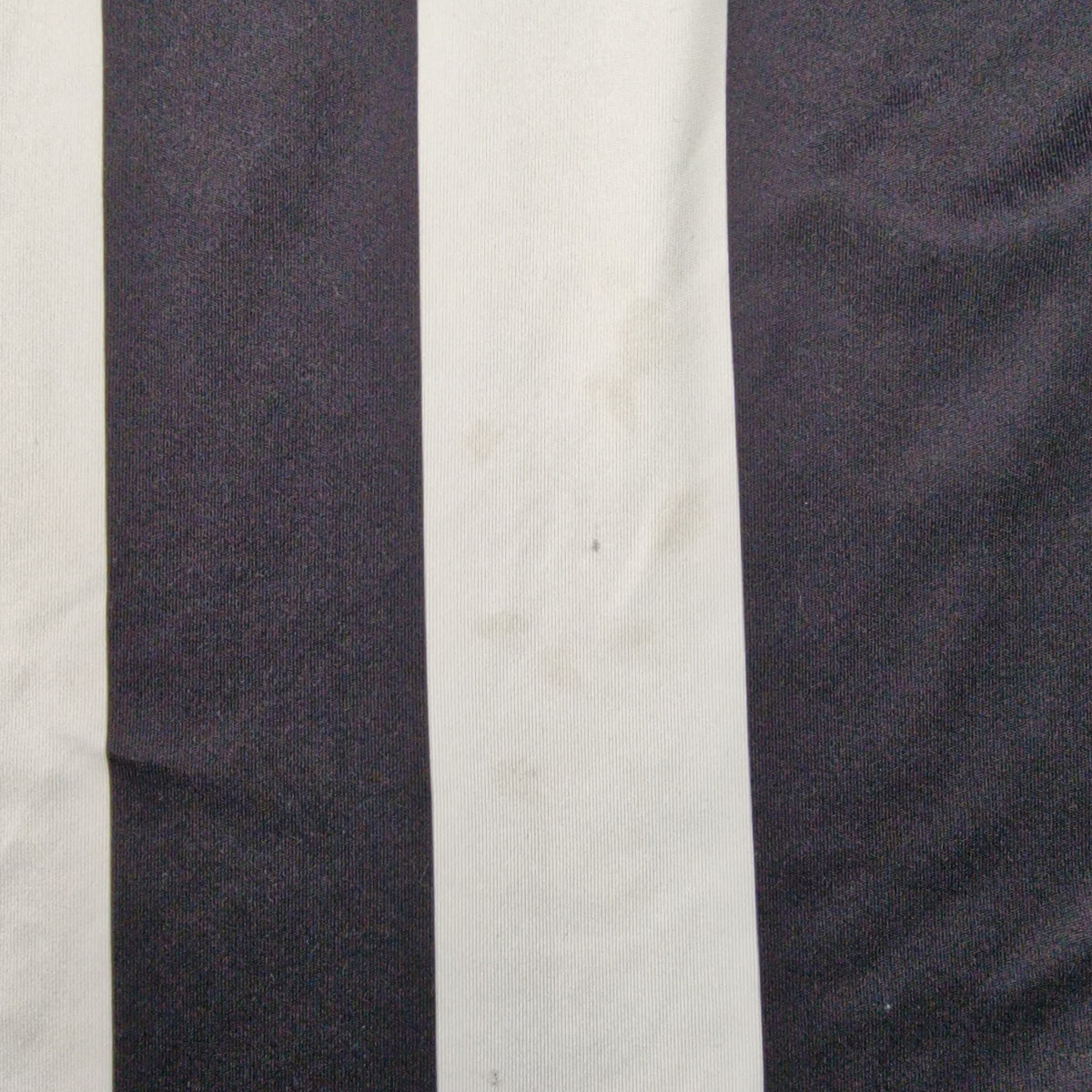 Newcastle United 2011/2012 Home Football Shirt (L)