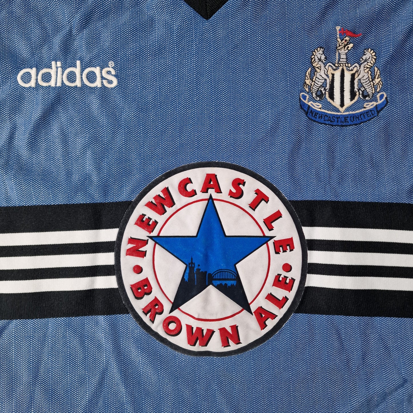 Newcastle United 1996/1997 Away Football Shirt (L)