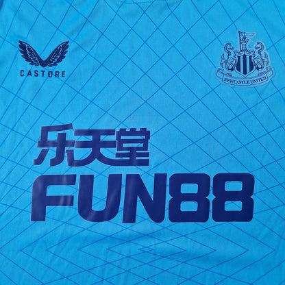 Newcastle United 2021/2022 Third Football Shirt (XL)
