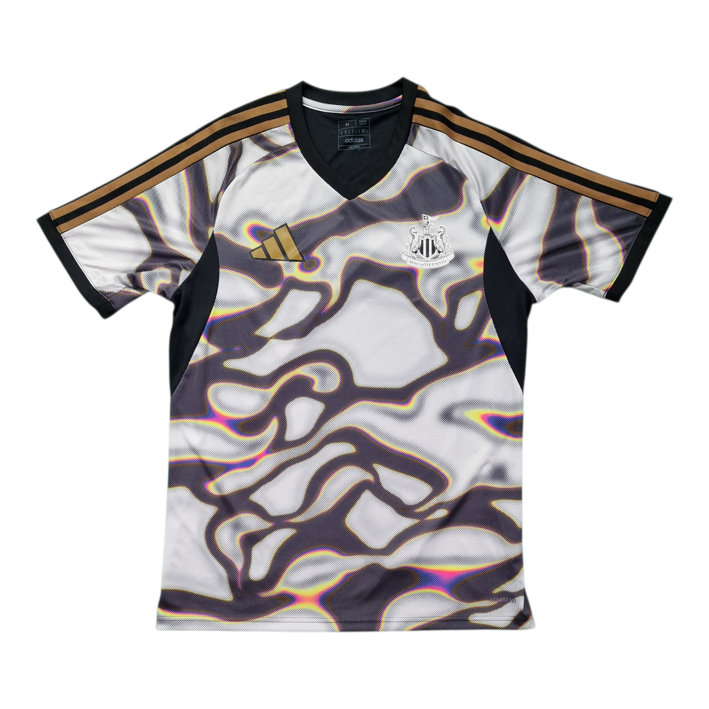 Newcastle United 2024/2025 'Love Unites' Pride 24 Shirt (M)