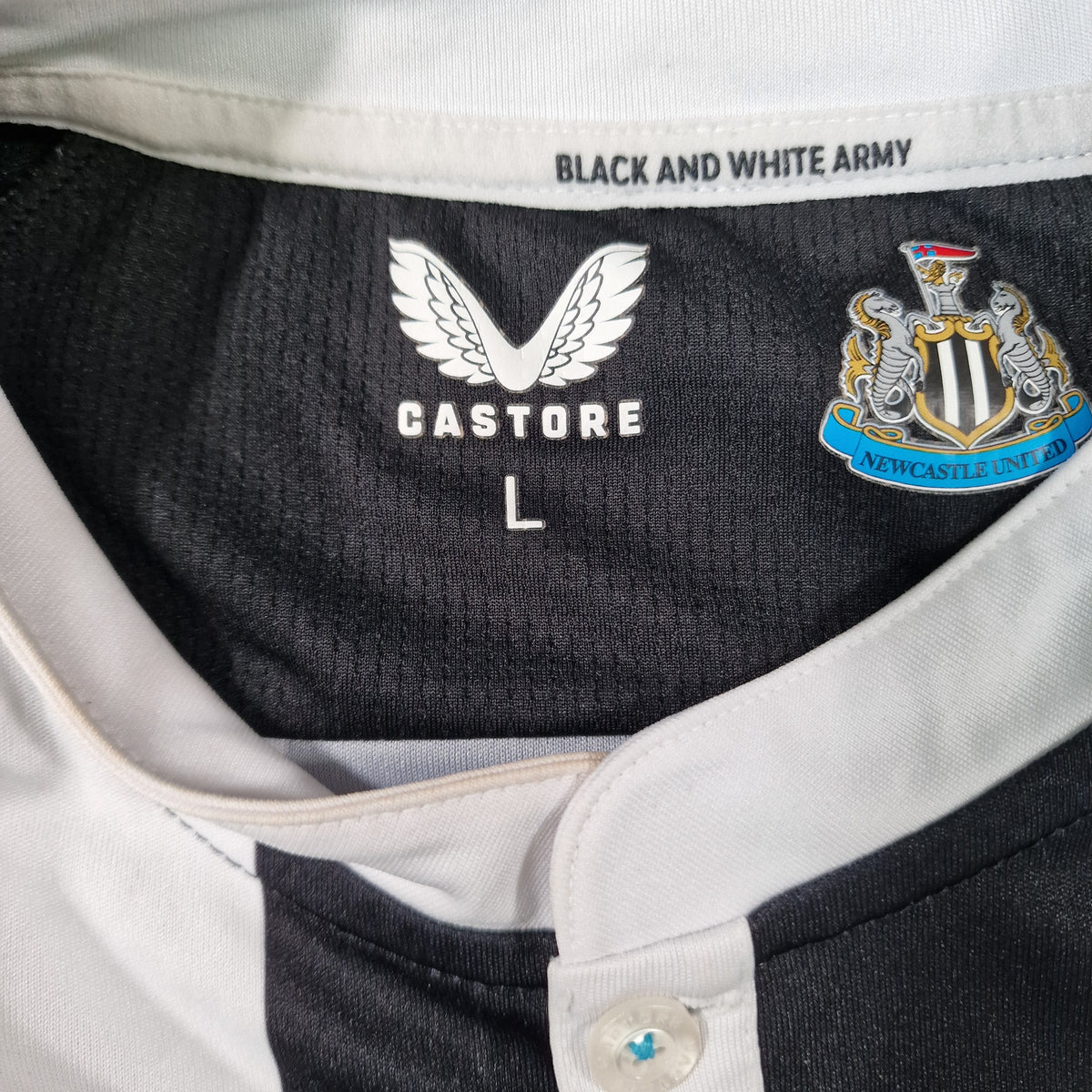 Newcastle United 2021/2022 Home Football Shirt 'Saint-Maximin 10'(L)