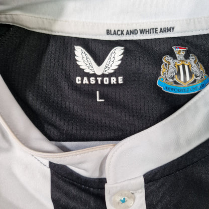Newcastle United 2021/2022 Home Football Shirt 'Saint-Maximin 10'(L)
