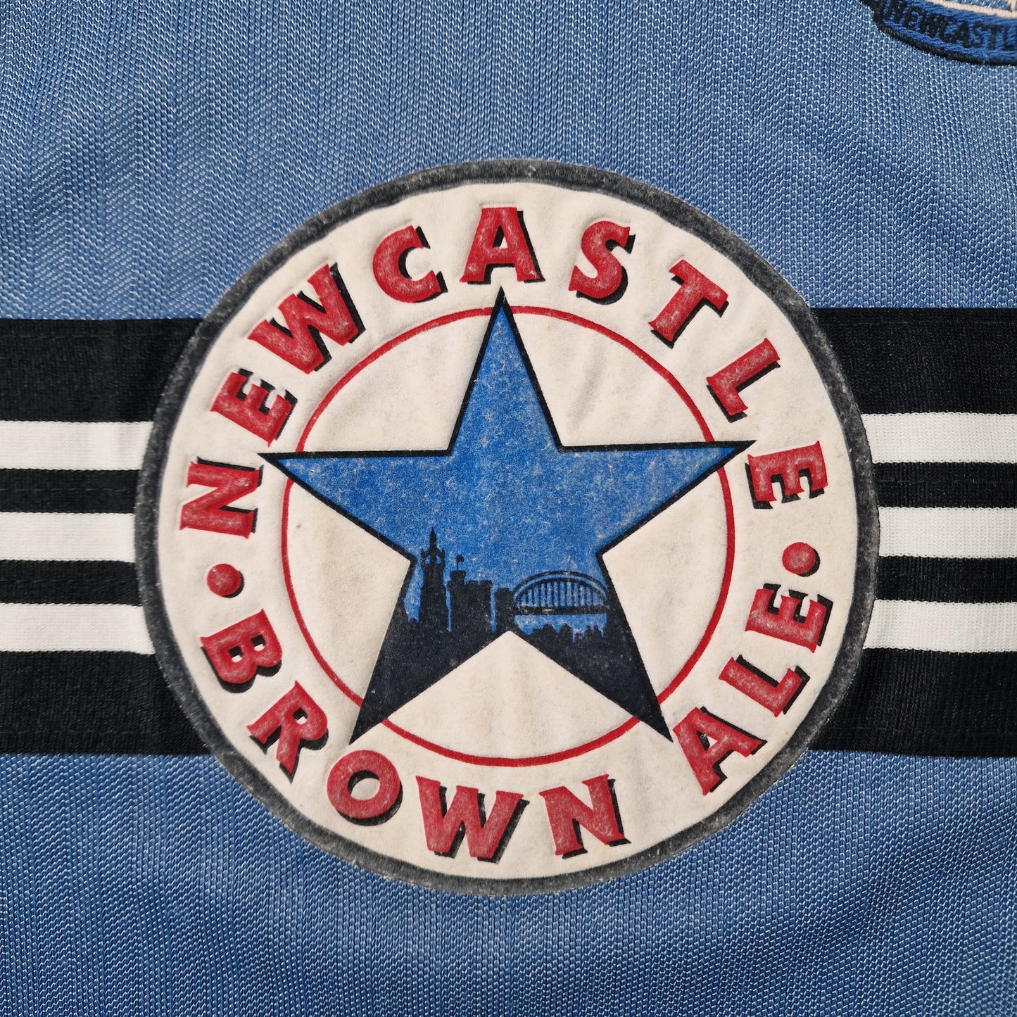 Newcastle United 1996/1997 Away Football Shirt (L)