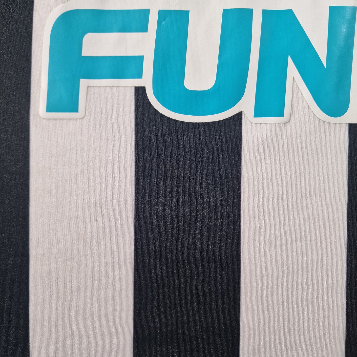 Newcastle United 2022/2023 Home Football Shirt (XL)
