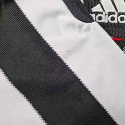 Newcastle United 2009/2010 Home Football Shirt (L)
