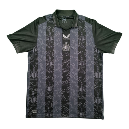 Newcastle United 2022/2023 Anniversary Football Shirt (XL)