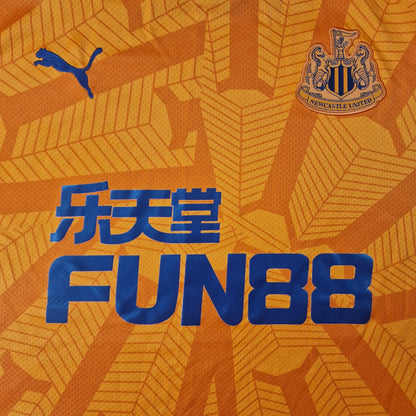 Newcastle United 2019/2020 Third Football Shirt (L)