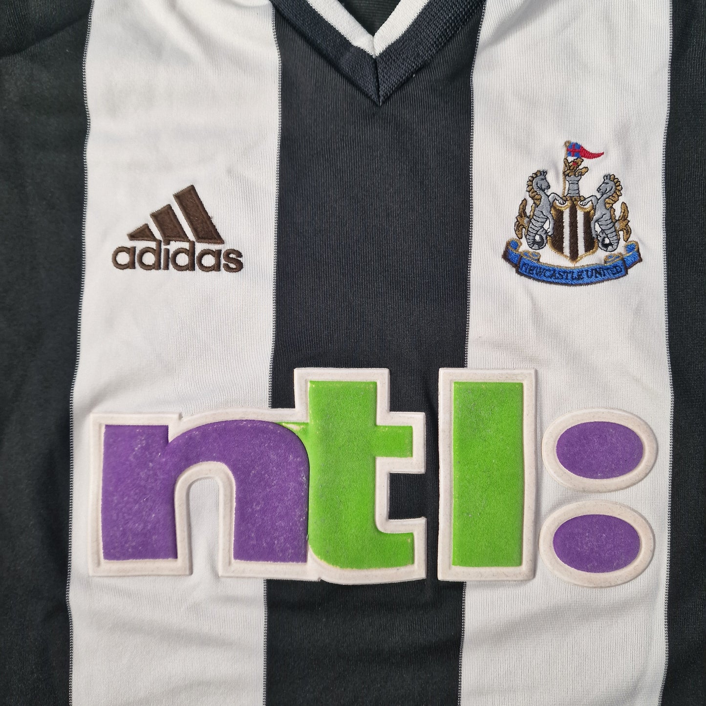 Newcastle United 2001/2003 Home Football Shirt 'Shearer 9' (L)