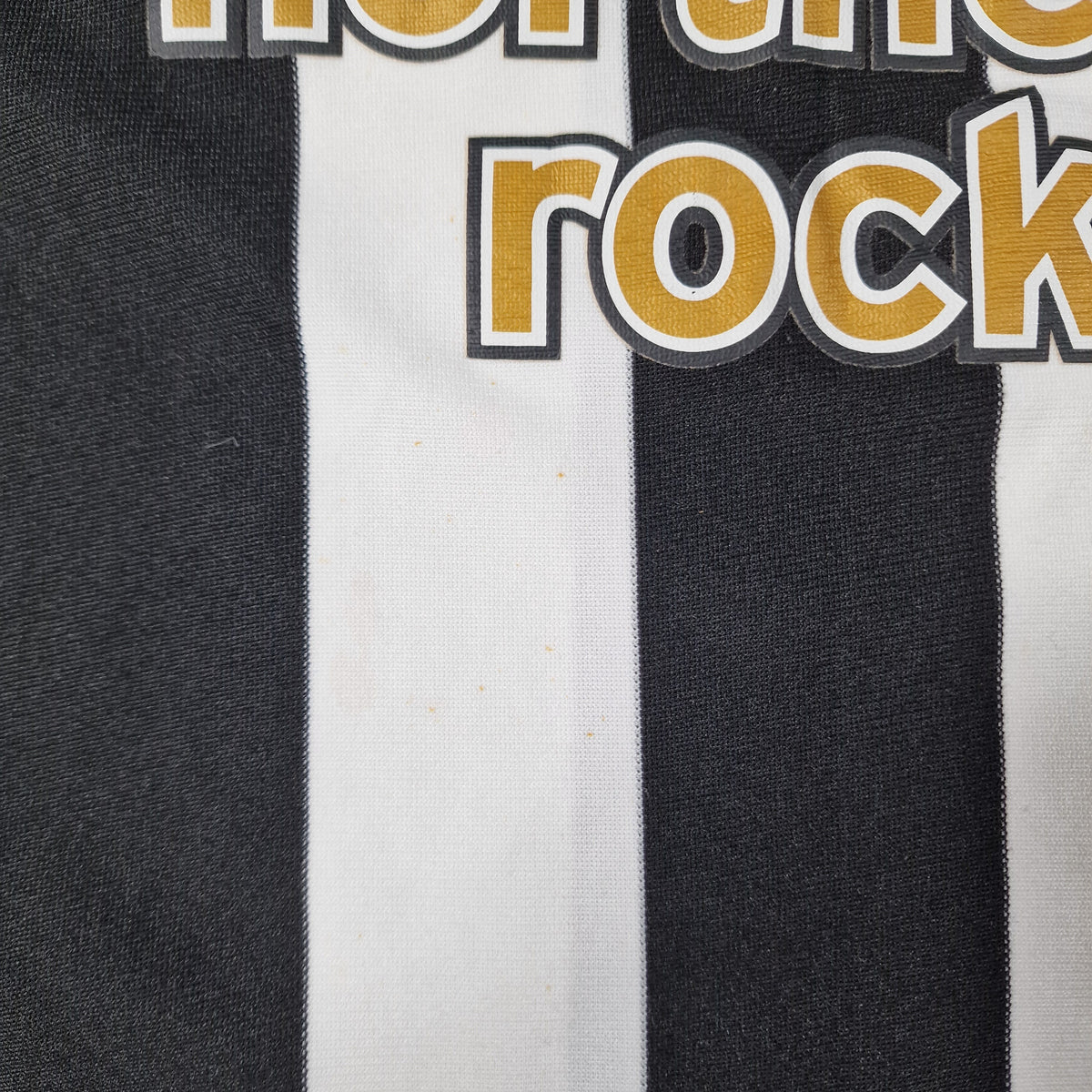 Newcastle United 2005/2007 Home Football Shirt (S Youth)