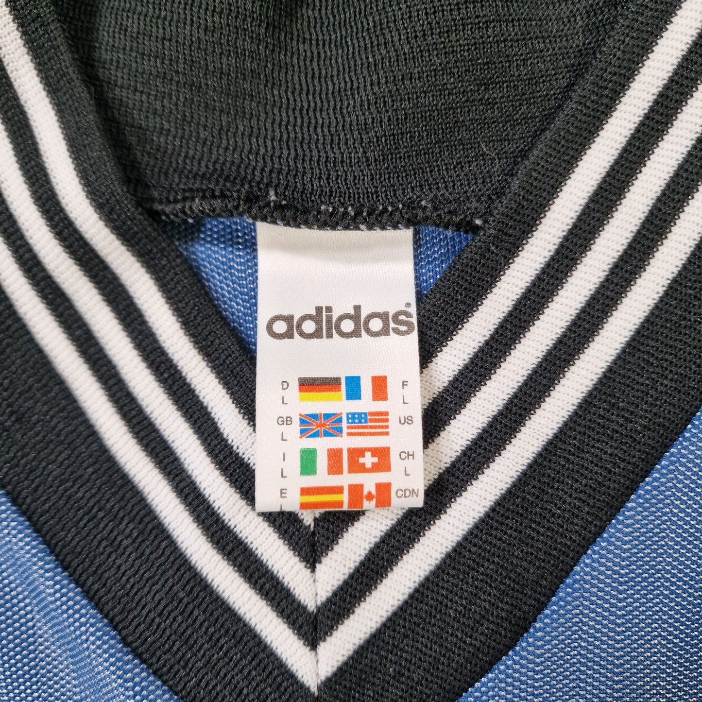 Newcastle United 1996/1997 Away Football Shirt (L)